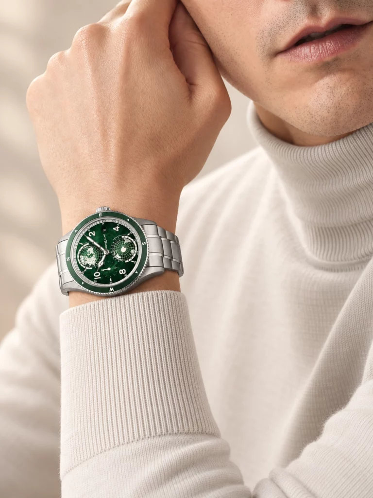 Uomo con orologio al polso – servizi di orologeria Gioielleria Bracci Viterbo